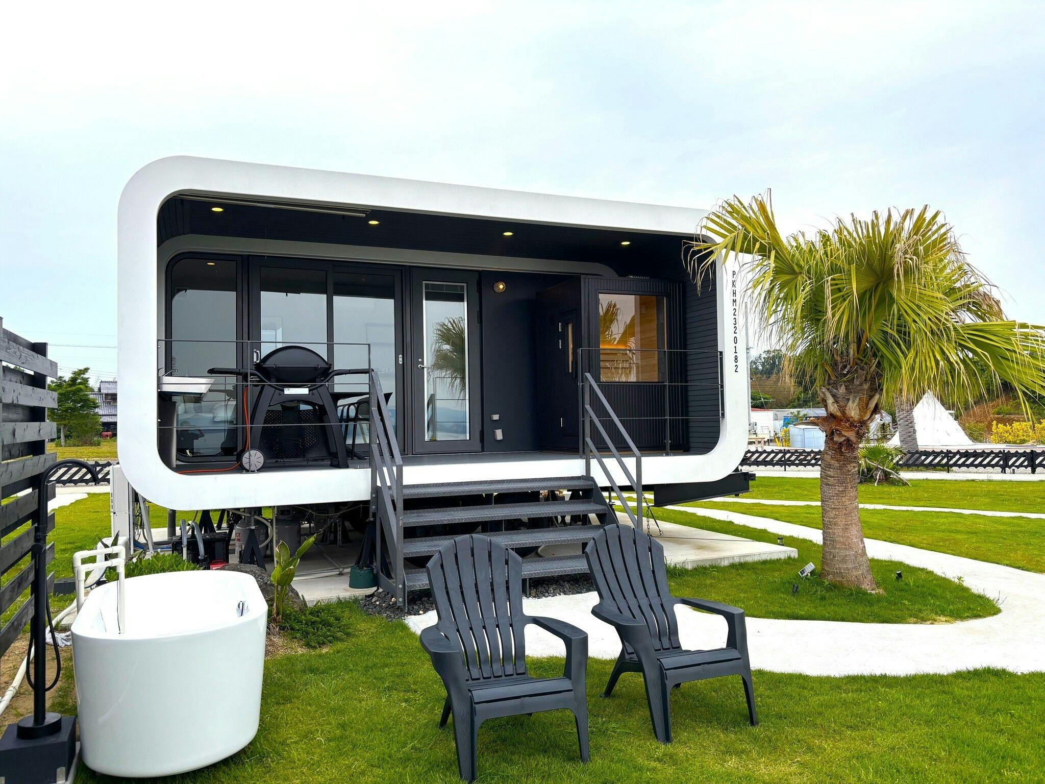 ซูพีเรียราวด์ (พร้อมซาวน่าเทอเรส)