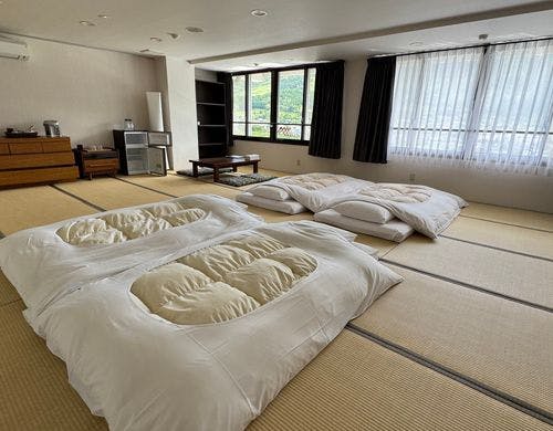 本館・広々和室
