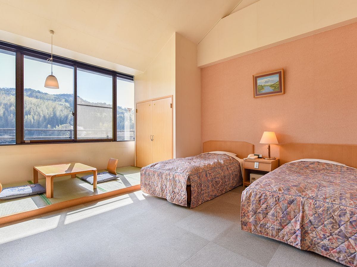 Kamar gaya Jepang dan Barat