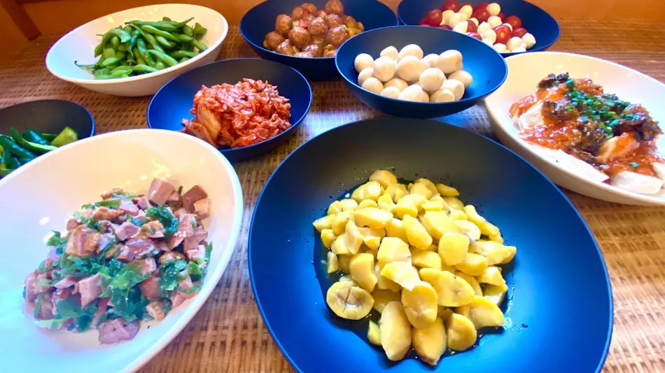 Berza Cat: Private Onsen with 5 Saunas, All-You-Can-Eat & Drink Pork Shabu and Alcohol