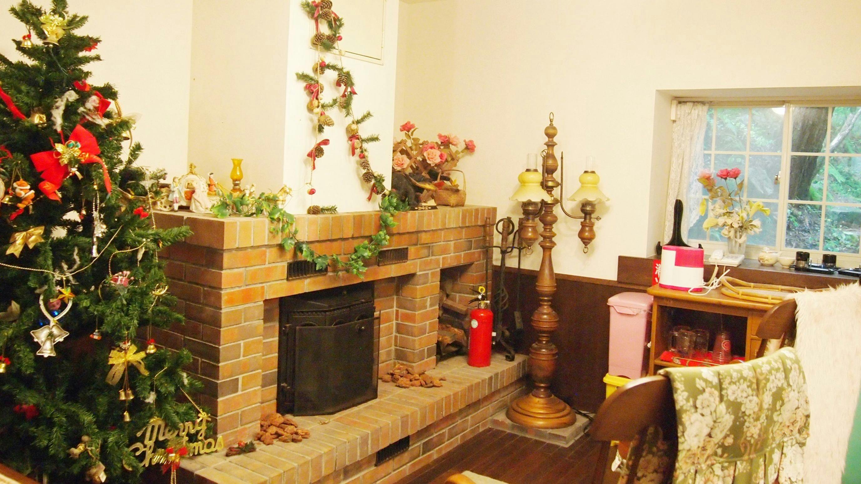 [Contoh di dalam gedung] Aula besar