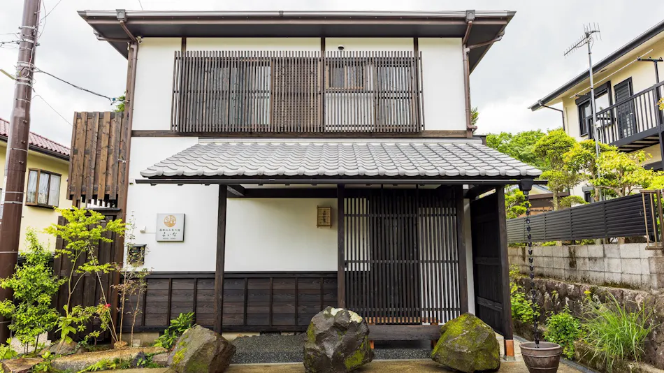 Hakone Sengokuhara Inn YOINA