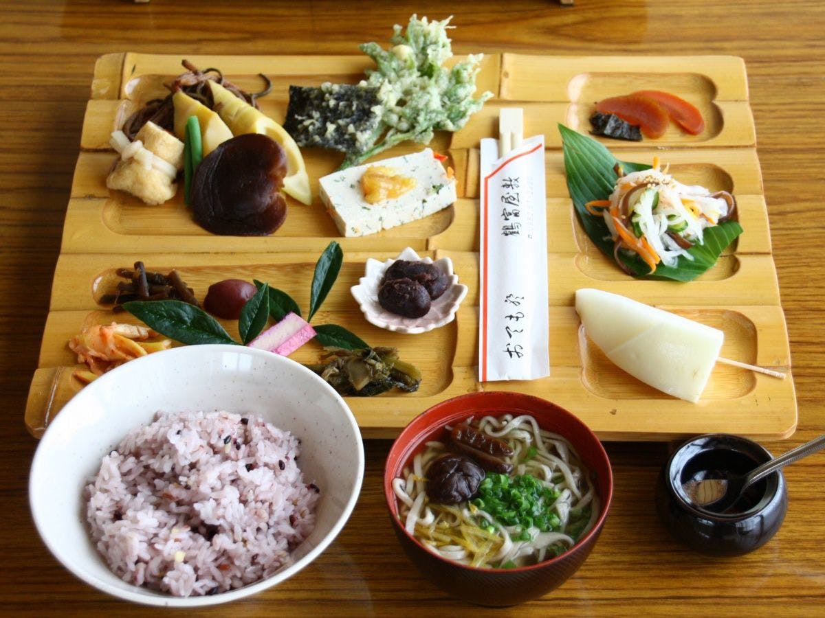 Tsurutomi Residence