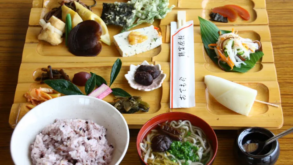 Tsurutomi Residence