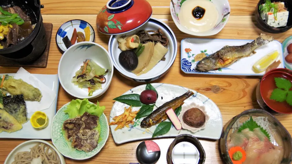 Tsurutomi Residence