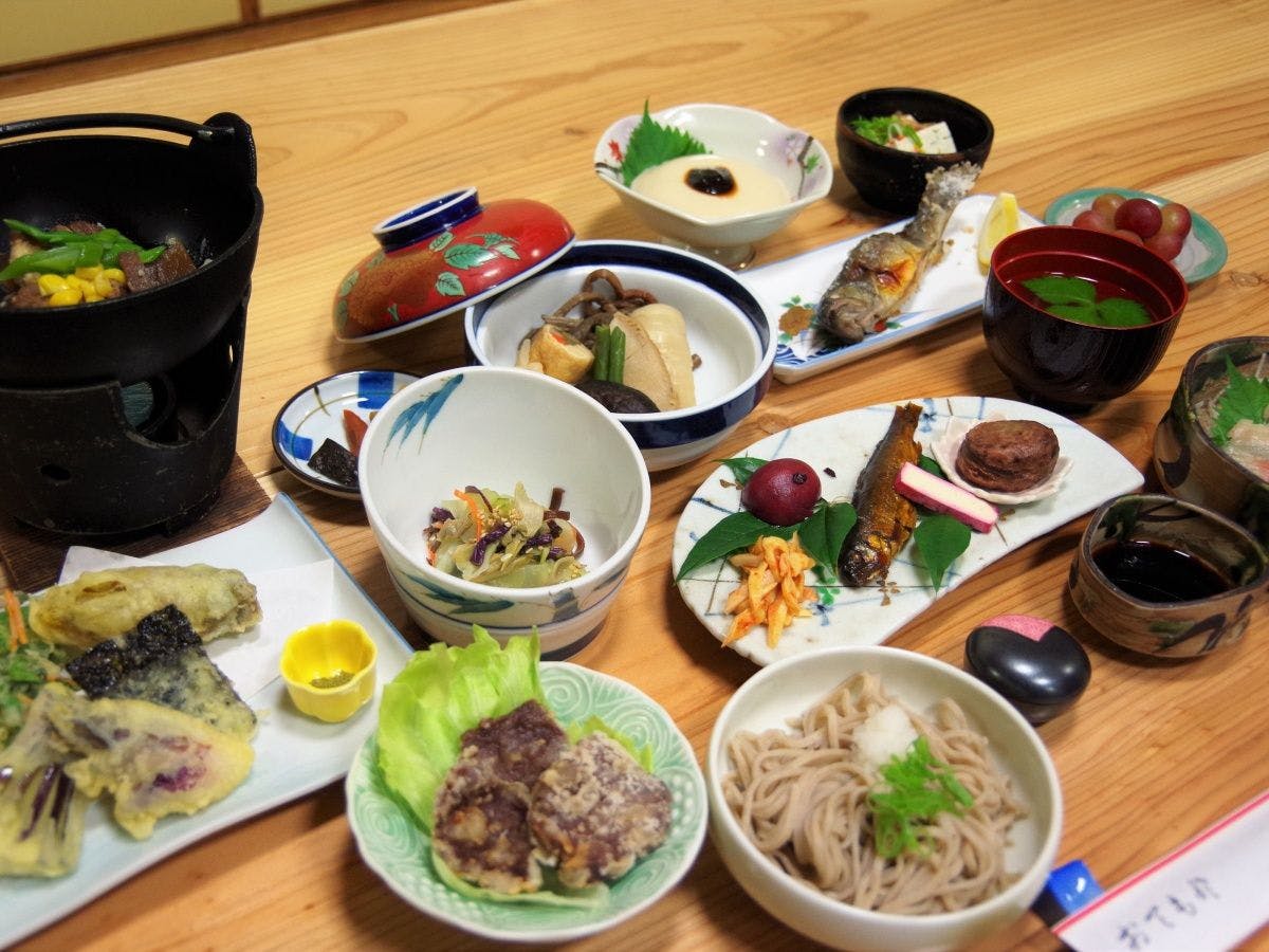 Tsurutomi Residence