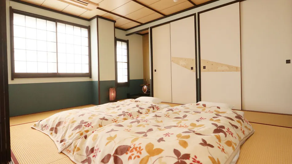 Hakone Tabinoyado Umi Hon