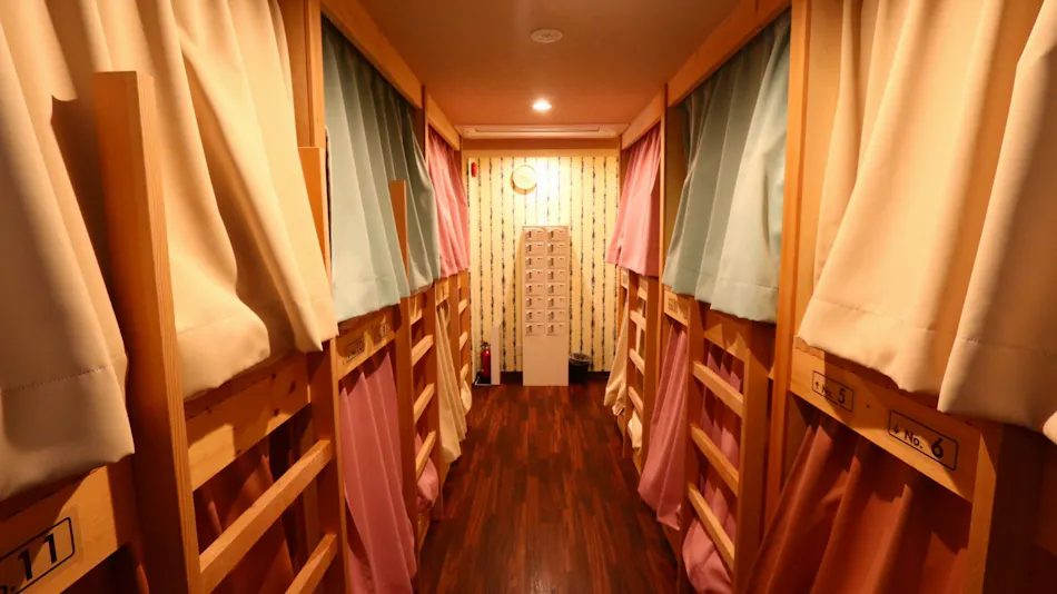 RED HELMET House & Sports Cafe Bar Hiroshima