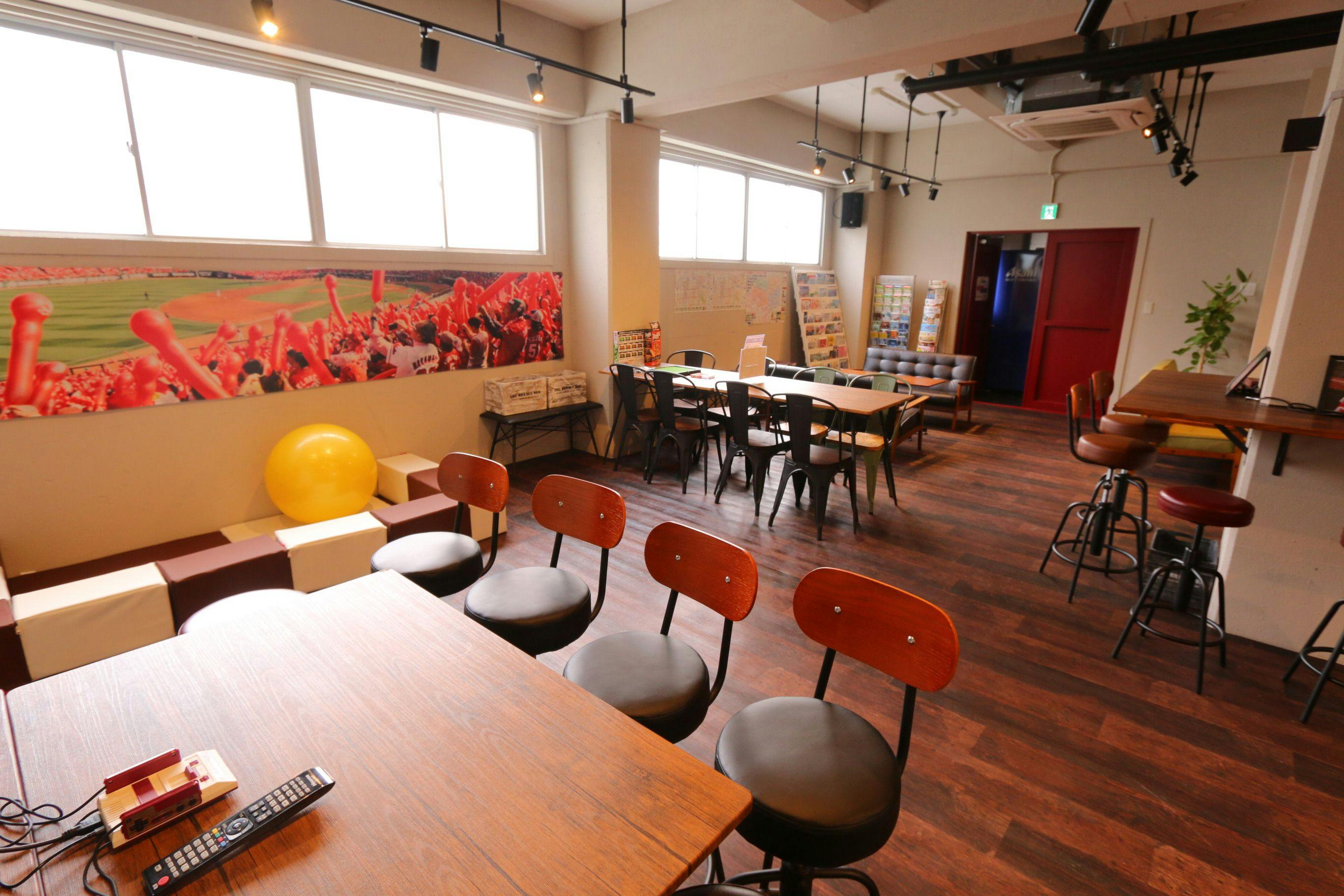 RED HELMET House & Sports Cafe Bar Hiroshima