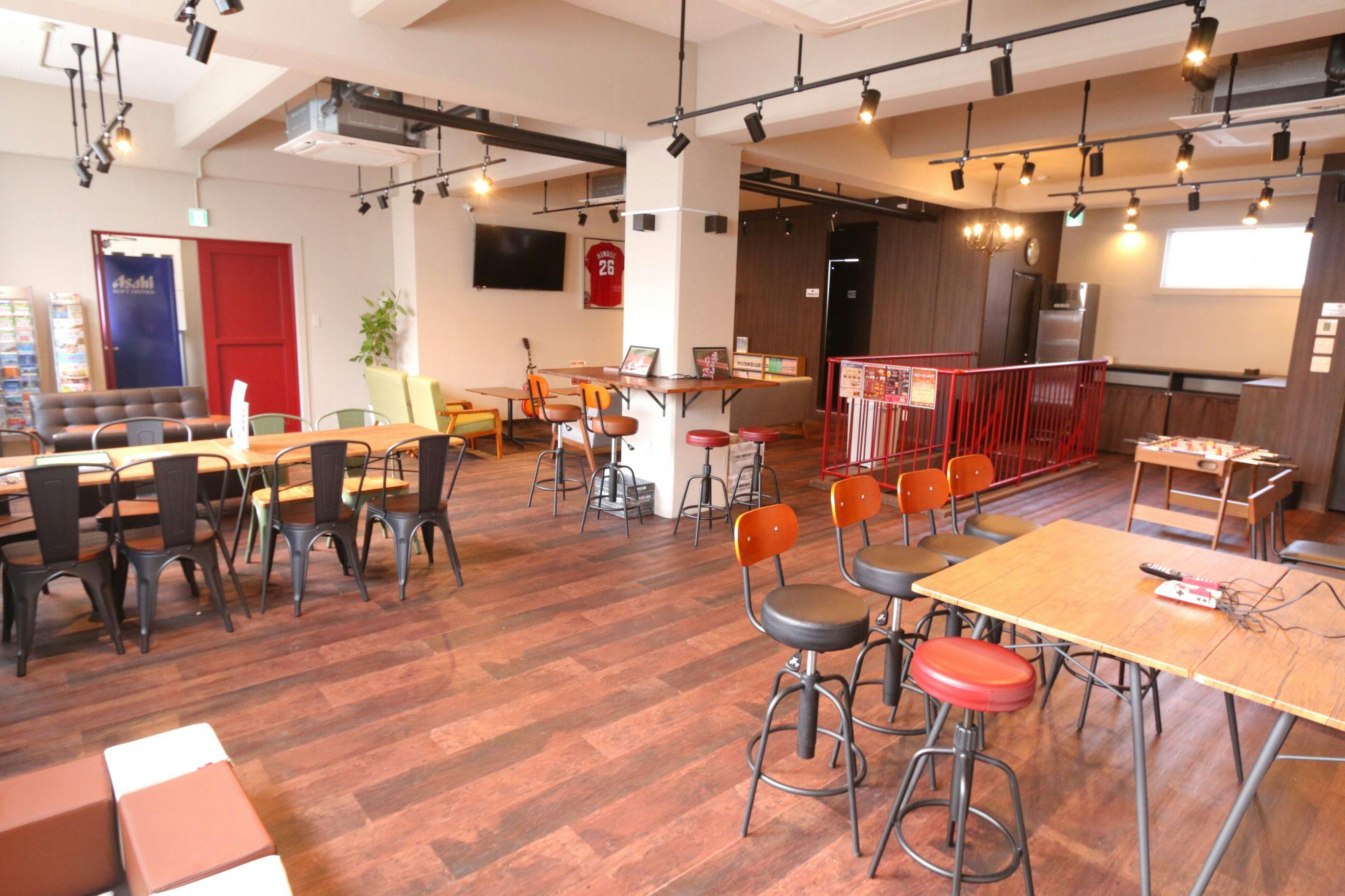 RED HELMET House & Sports Cafe Bar Hiroshima