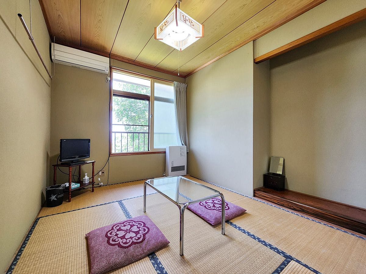 ห้องพักสไตล์ญี่ปุ่นขนาด 6 เสื่อทาทามิ