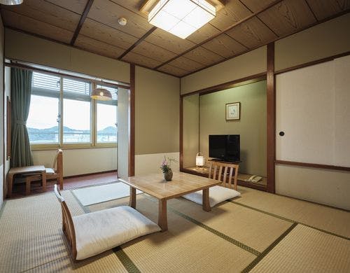 【禁煙】8畳 和室 海側（505号室）