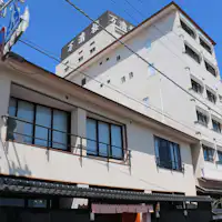 สถานี JR คิอิคัตสึอุระ เดินเพียง 7 นาที ด้านหน้าคือท่าเรือท่องเที่ยว