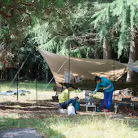 Set BBQ sewa (hanya peralatan, bawa bahan sendiri)