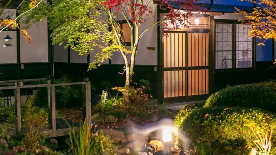 Yufuin Lamp Inn: A Japanese Modern Hot Spring Ryokan
