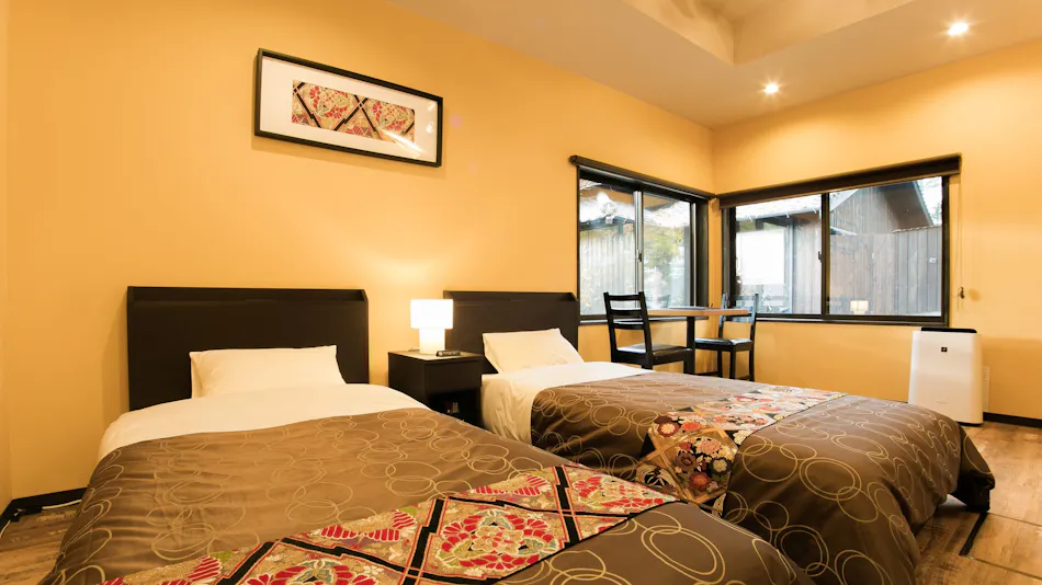 Yufuin Lamp Inn: A Japanese Modern Hot Spring Ryokan