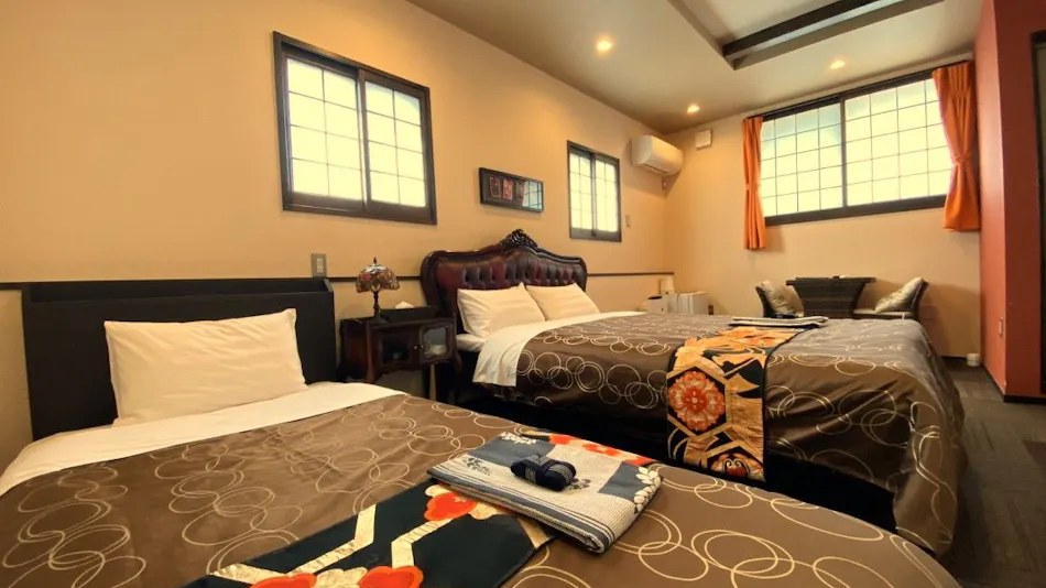 Yufuin Lamp Inn: A Japanese Modern Hot Spring Ryokan