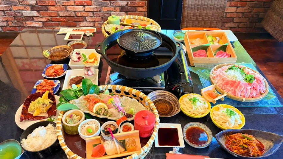 Yufuin Lamp Inn: A Japanese Modern Hot Spring Ryokan