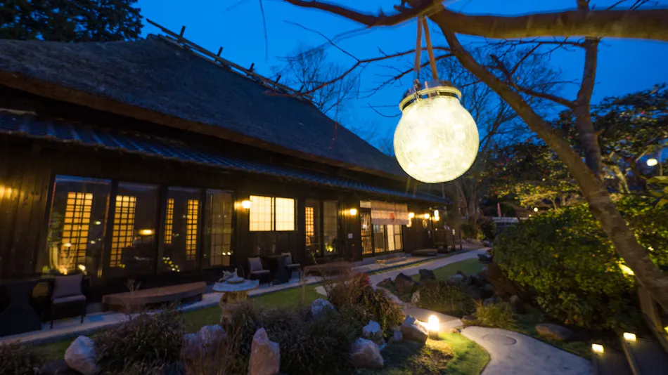 Yufuin Lamp Inn: A Japanese Modern Hot Spring Ryokan