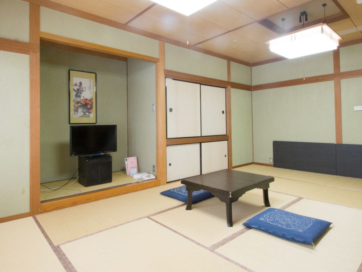 ห้องสไตล์ญี่ปุ่น 12-15 เสื่อทาทามิ