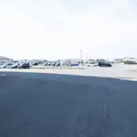 ที่จอดรถฟรี รองรับได้ 150 คัน เข้าออกได้อย่างอิสระ