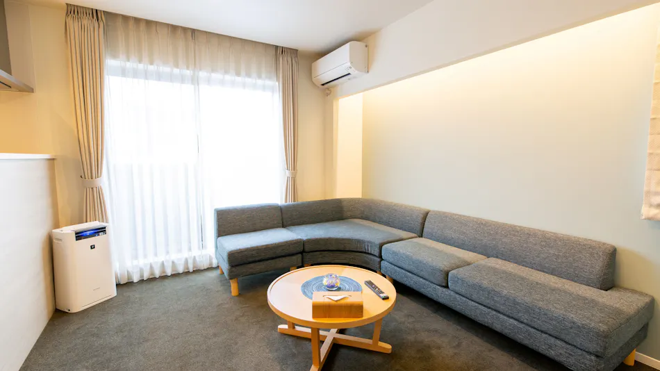 Grand Base Hiroshima Ekimae