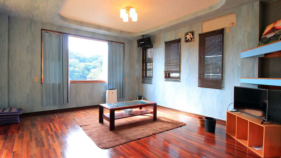 Shakunagekan Inn <Yakushima>