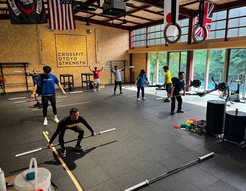 フィットネスジム。クロスフィットクラス。