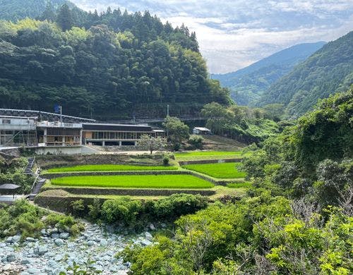 自然の中にポツンとプライベート感