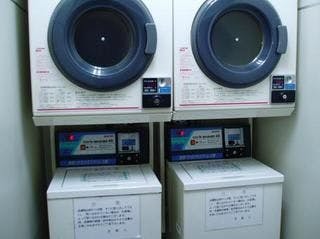 投币式自助洗衣店