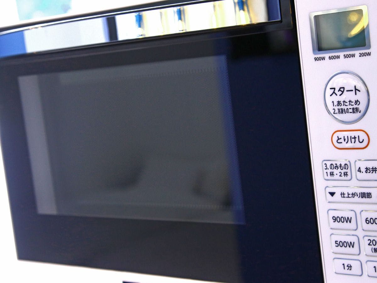 มีไมโครเวฟและตู้เย็นในแต่ละอาคาร