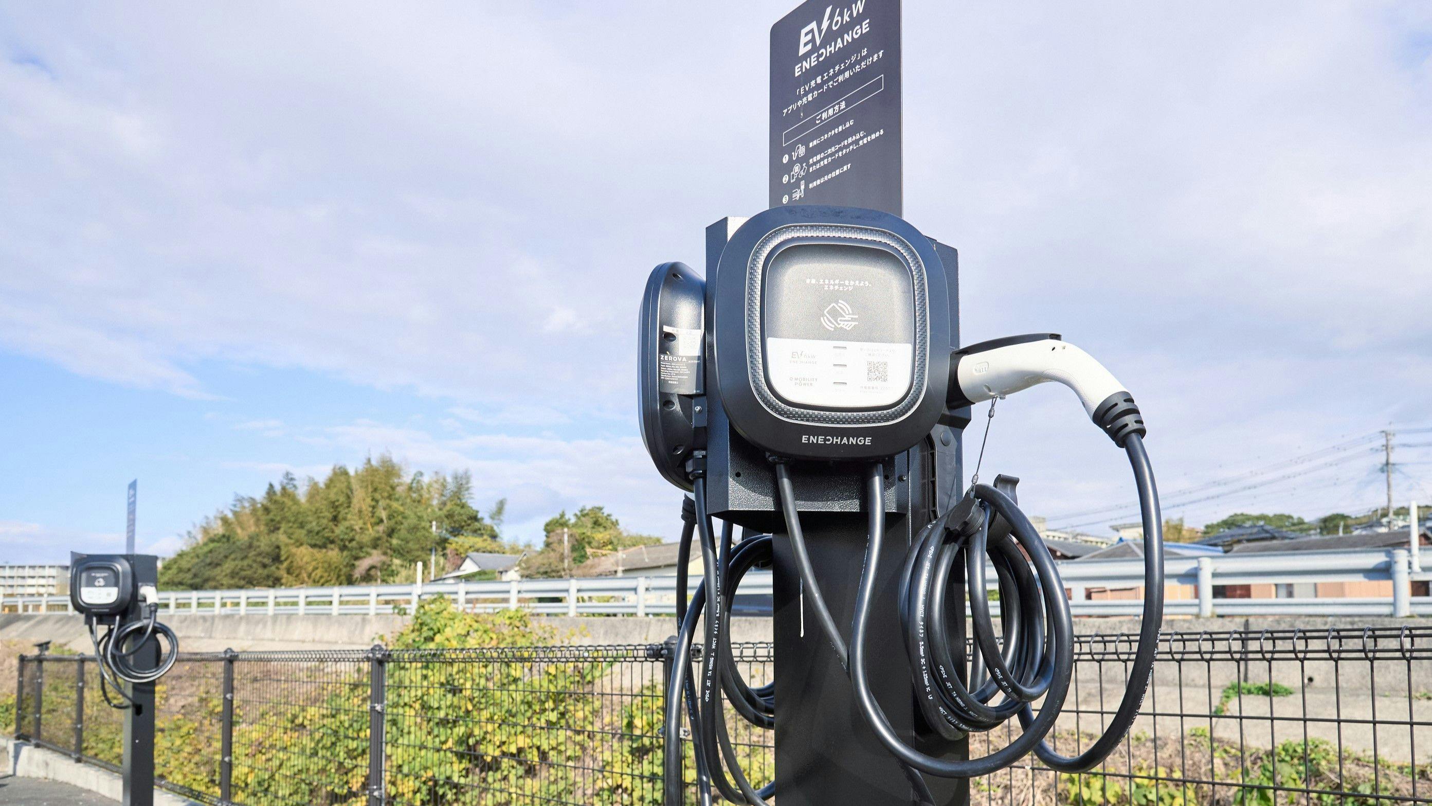 เครื่องชาร์จรถยนต์ไฟฟ้า