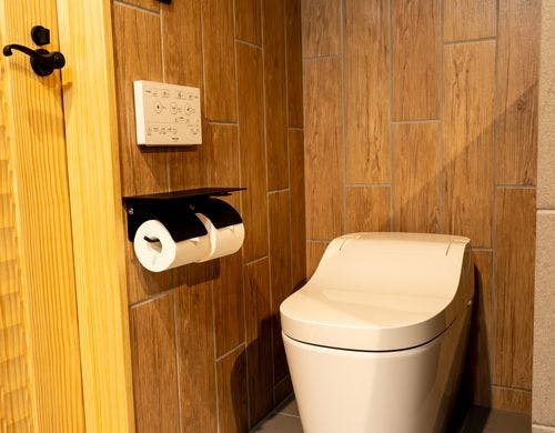 自動洗浄機能付きトイレ