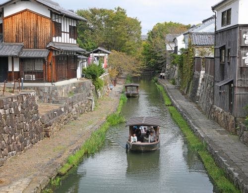 徒歩圏内にある観光地、八幡堀