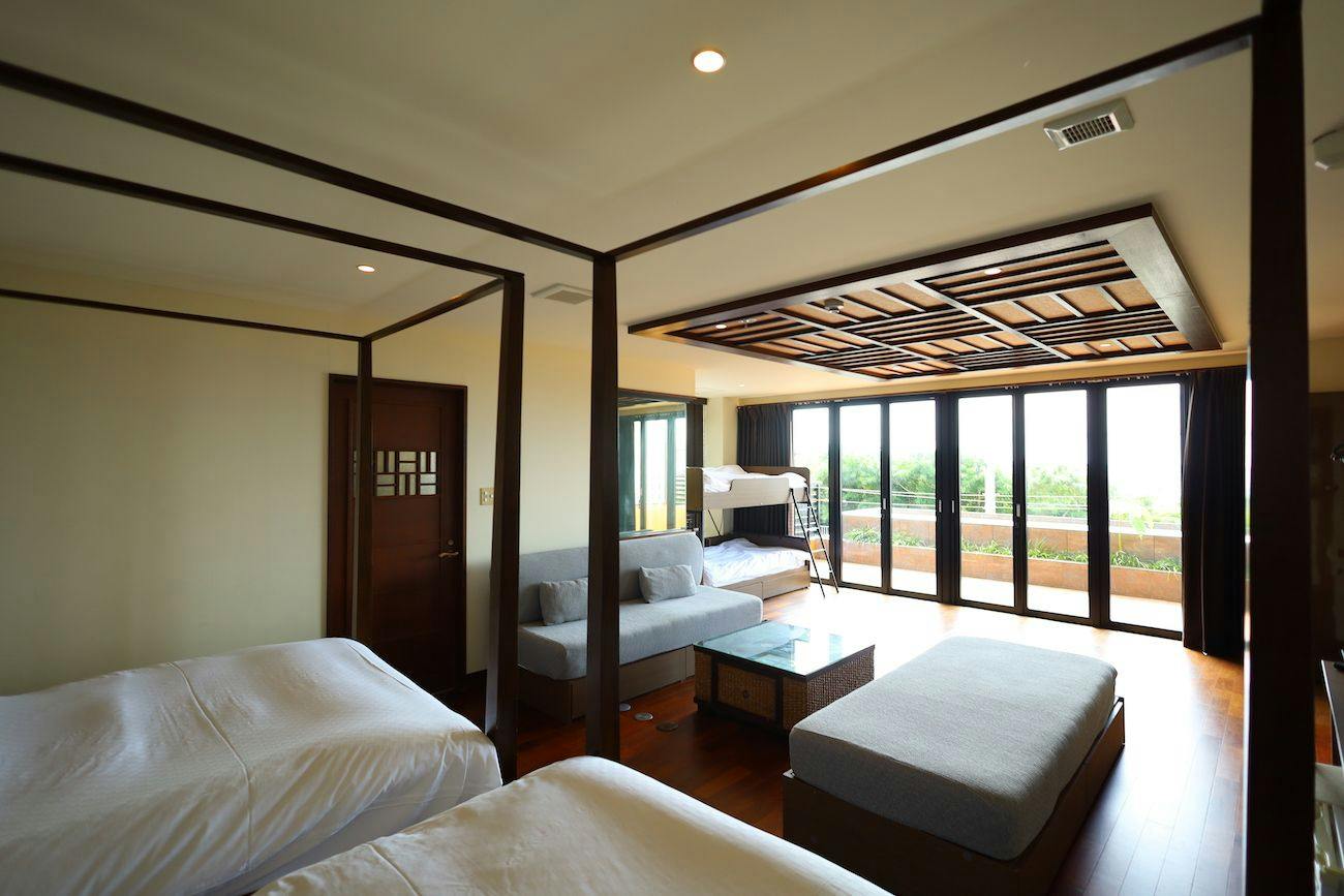 MOANA RESORT