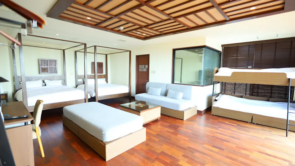MOANA RESORT