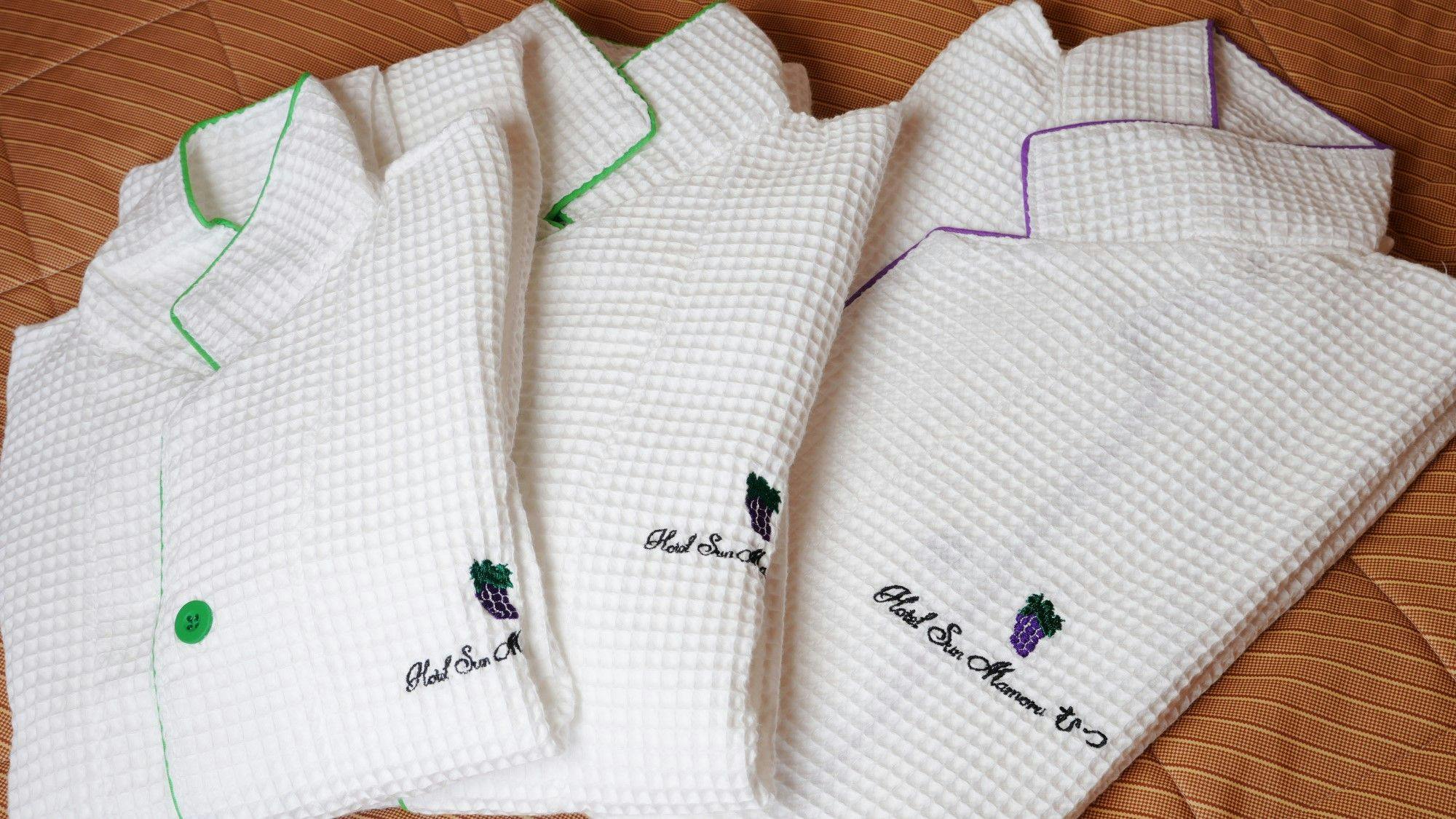 ชุดใส่ในห้องพัก (เด็กไซส์ M, L และผู้ใหญ่ไซส์ FREE)