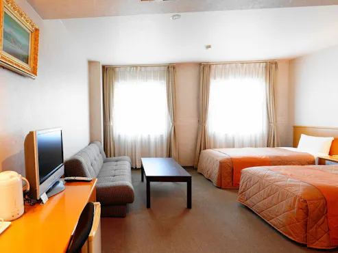 ซูพีเรีย ทวิน