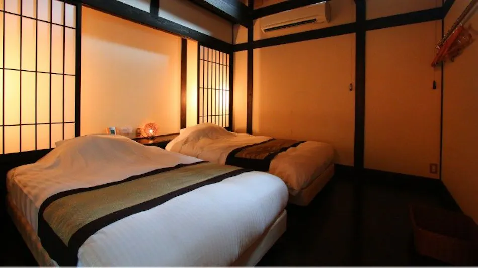 Whispering Wind Retreat Accommodation - Yamaakari