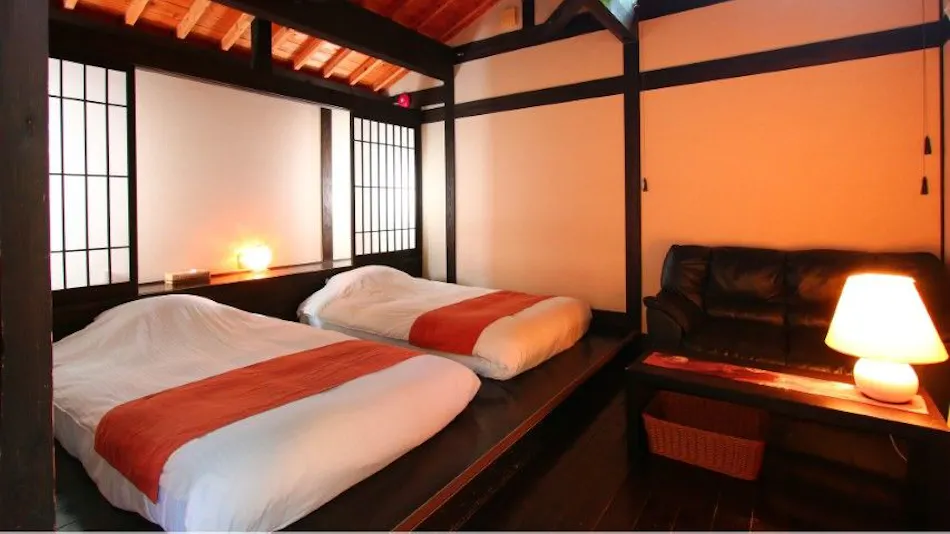Whispering Wind Retreat Accommodation - Yamaakari