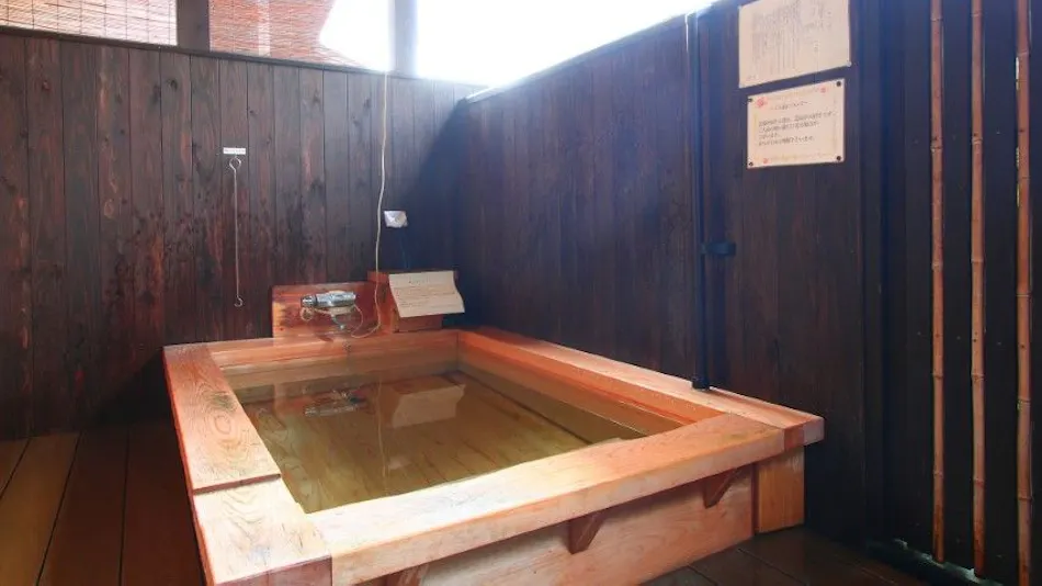 Whispering Wind Retreat Accommodation - Yamaakari