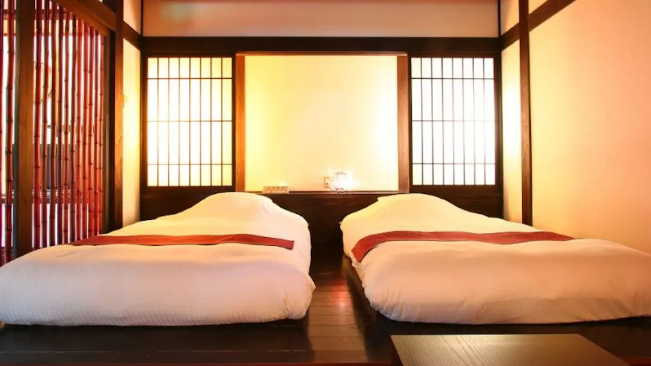 Whispering Wind Retreat Accommodation - Yamaakari