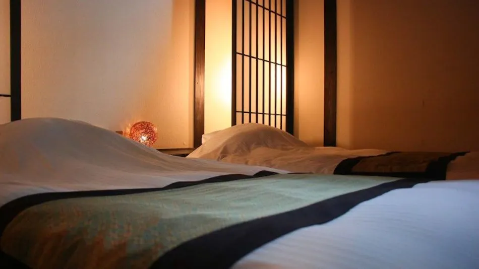 Whispering Wind Retreat Accommodation - Yamaakari