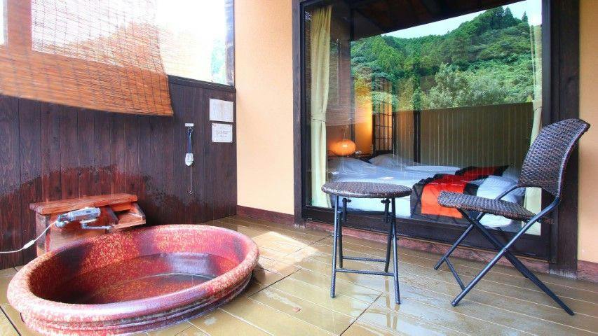 Whispering Wind Retreat Accommodation - Yamaakari