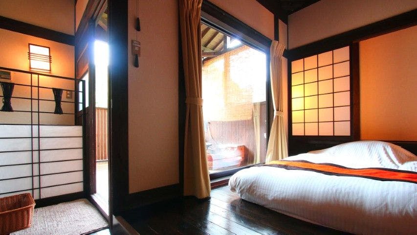 Whispering Wind Retreat Accommodation - Yamaakari