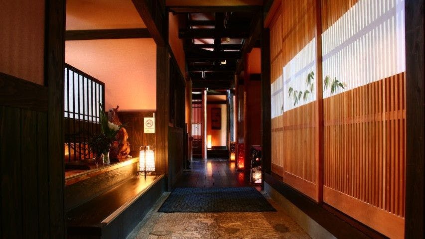 Whispering Wind Retreat Accommodation - Yamaakari
