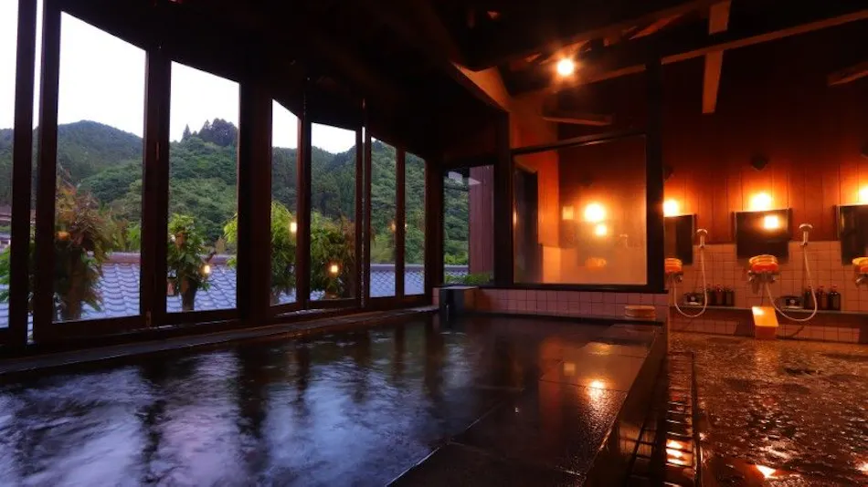 Whispering Wind Retreat Accommodation - Yamaakari