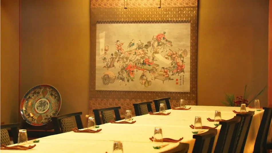 A small traditional Japanese-style accommodation, Culinary Ryokan Sushi Yone