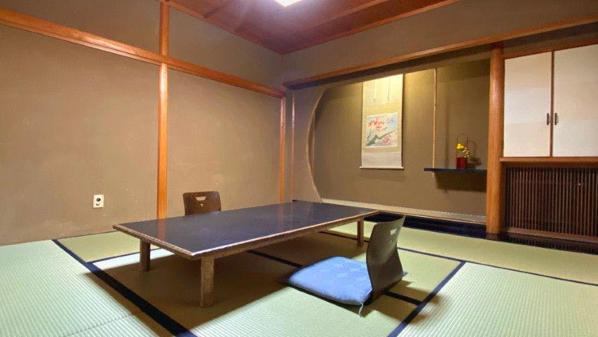 A small traditional Japanese-style accommodation, Culinary Ryokan Sushi Yone