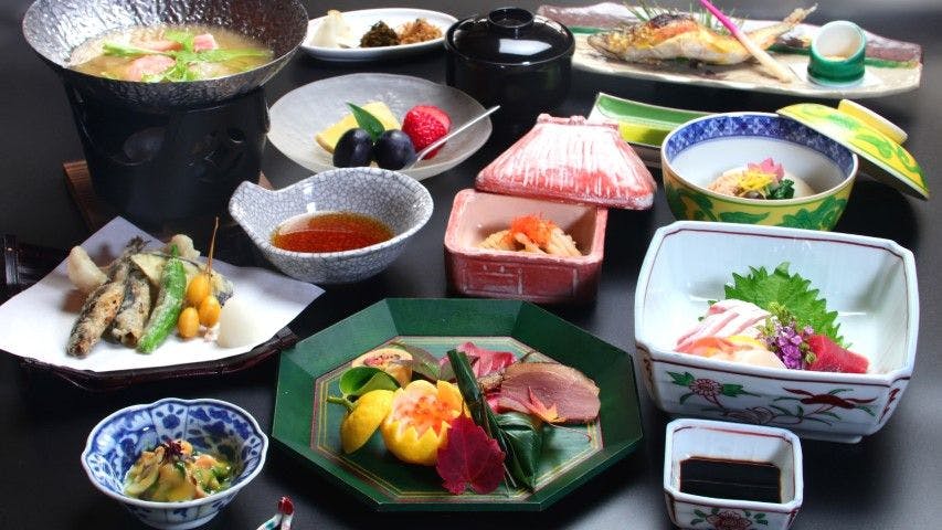 A small traditional Japanese-style accommodation, Culinary Ryokan Sushi Yone